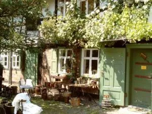 Ferienwohnung und Pension „Zur Alten Tischlerei“